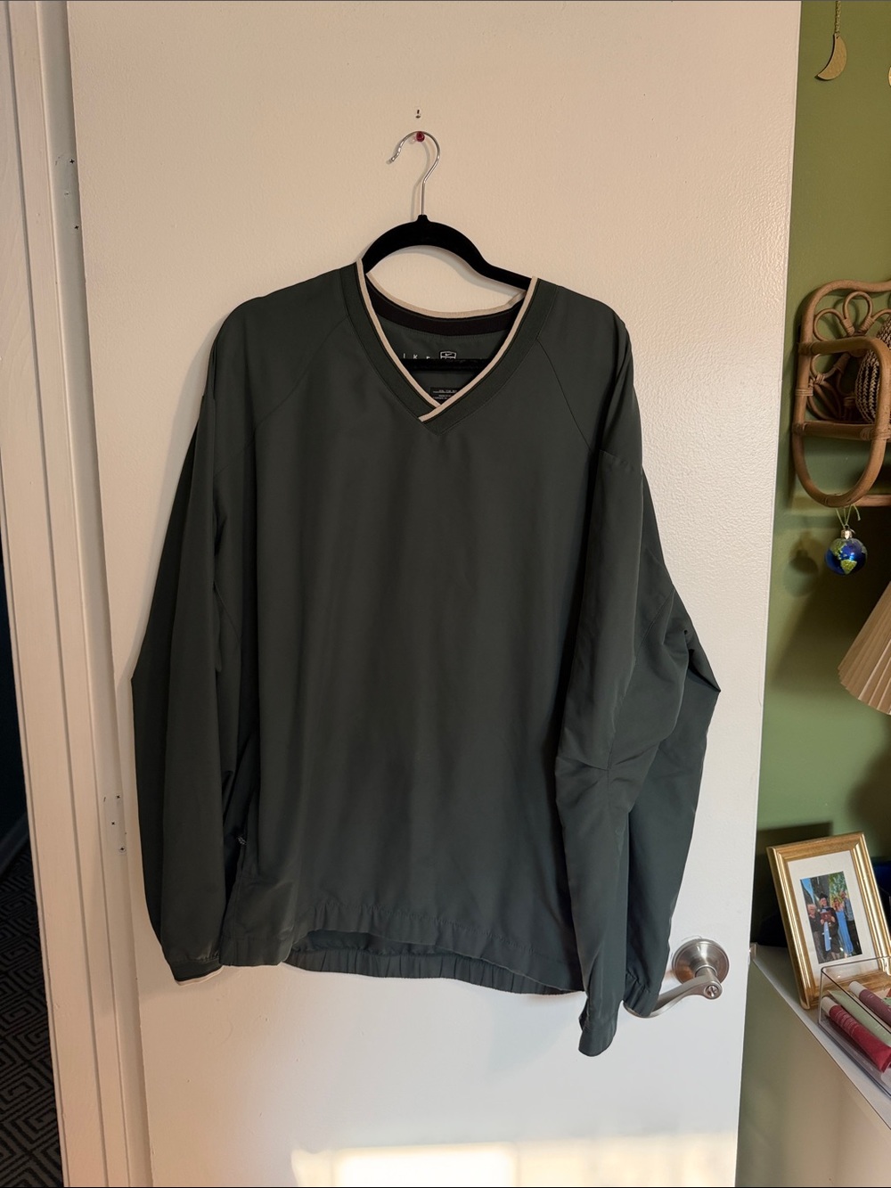 Nike Men's V-Neck Pullover Sweater - Olive
